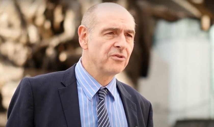 Paul Diamond, advogado que se especializou em defender cristãos. (Foto: Captura de tela/YouTube Voices of the Silenced)