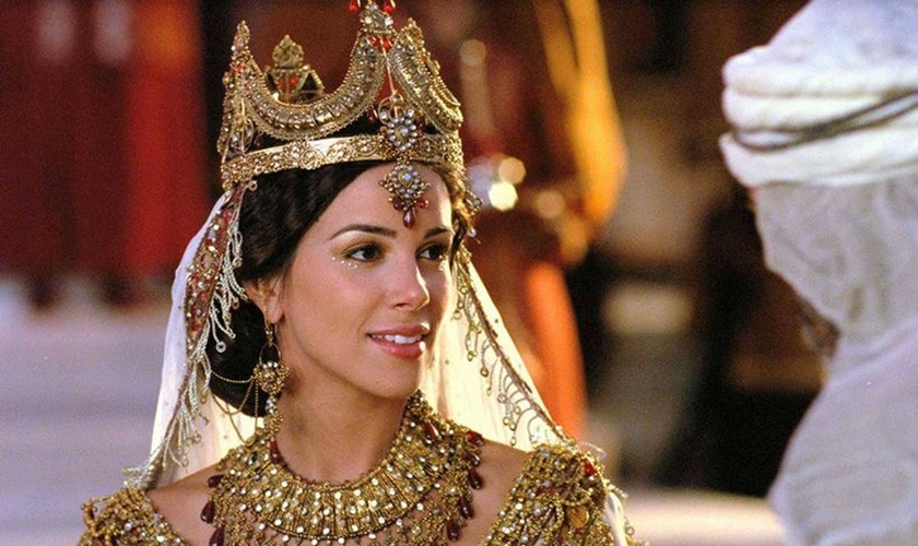 Tiffany Dupont como Hadassah em “One Night With the King”, 2006. (Foto: Gener8Xion Entertainment)