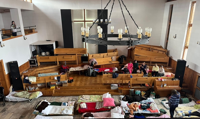Igreja onde os refugiados estão sendo socorridos, na Polônia. (Foto: Arquivo pessoal/Luiz Sayão)