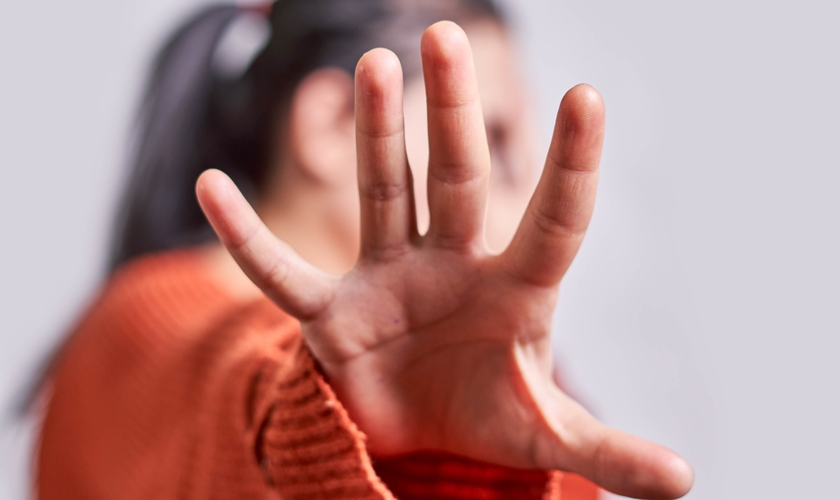 Mulheres cristãs também sofrem abuso físico, verbal e emocional. (Foto: Flickr/Marco Verch)