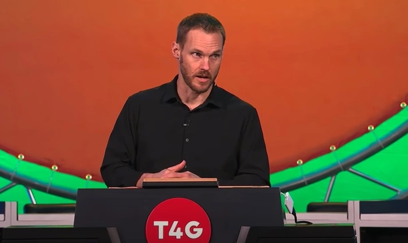  David Platt na Conferência Together for the Gospel, nos Estados Unidos. (Foto: Youtube/Together for the Gospel).