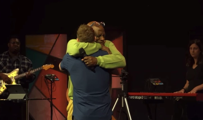 Walter Hooker vai receber um rim do pastor Andy Kaup. (Foto: Facebook/Bellevue Christian Center).