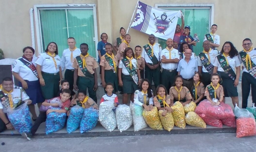 O clube de desbravadores da Igreja Adventista em Prata já doou duas cadeiras de rodas. (Foto: Notícias Adventistas).