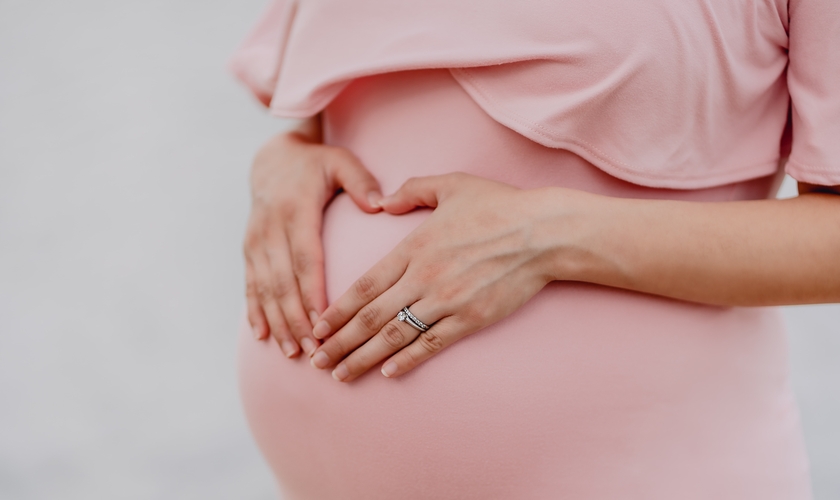 Uma mãe de 38 anos foi autorizada a abortar seu bebê de seis meses. (Foto: Unsplash/Juan Encalada).