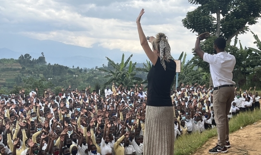 O ministério “Cristo para todas as Nações” realizou mais de mil Cruzadas Kids em Ruanda. (Foto: Cristo para Todas as Nações). 