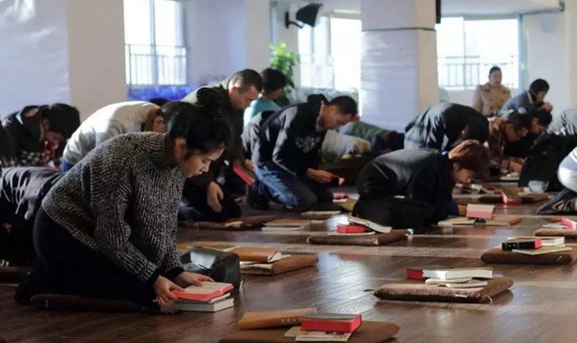 Xiao Luobiao, da Early Rain Covenant Church, foi levado para ser interrogado. (Foto: Facebook/Early Rain Covenant Church).