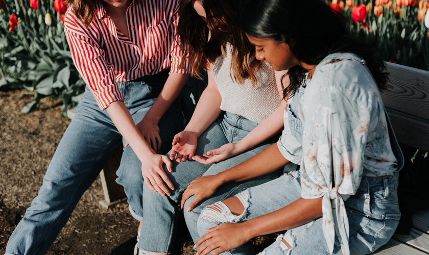 Maioria dos cristãos americanos não estão compartilhando o Evangelho. (Foto: Priscila Du Preez/Unsplash)