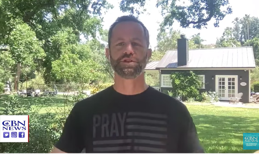 Kirk Cameron defende o homeschooling contra doutrinação nas escolas. (Captura de tela CBN News)