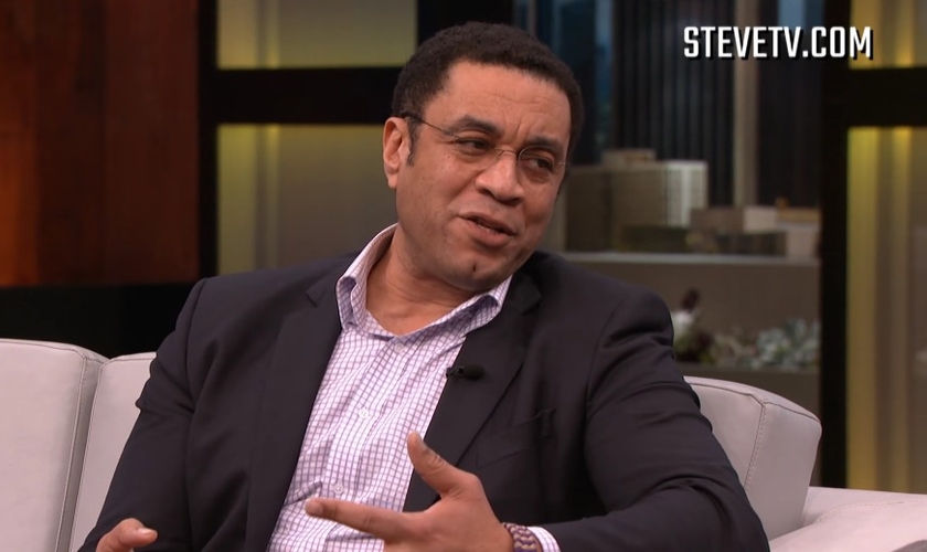 Harry Lennix considera sua carreira de ator como ministério. (Foto: YouTube/Steve TV Show).