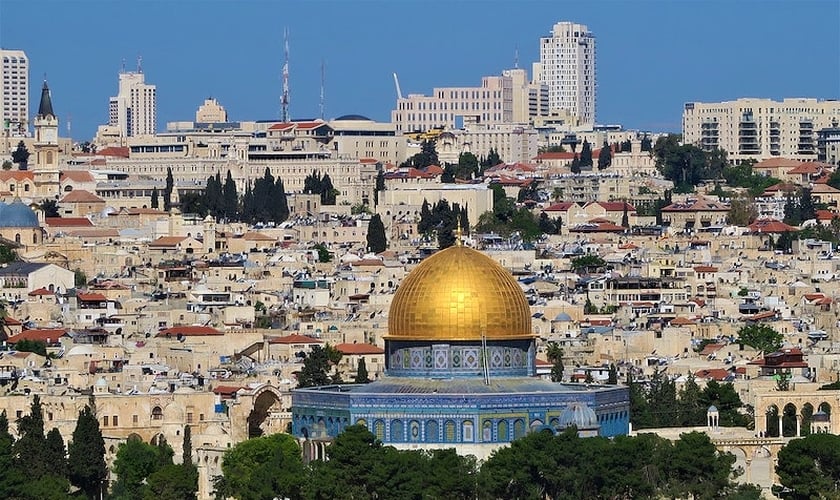 Imagem do Monte das Oliveiras na Cidade Velha de Jerusalém. (Foto: Rawpixel)