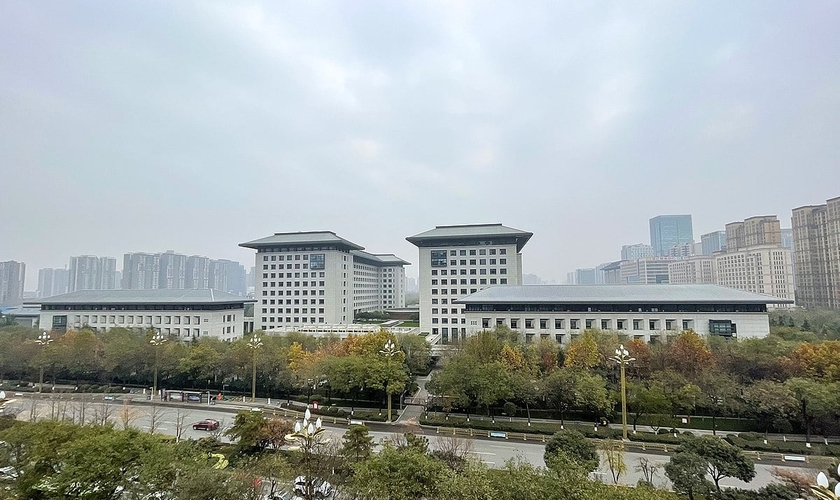 Edifício do Governo Popular Municipal de Xian, responsável pelo fechamento da Igreja da Abundância. (Foto: Wikimedia Commons)