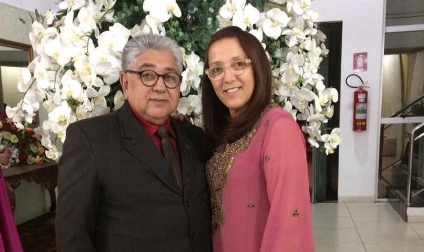 Rosileny e Paulo Martins enfrentaram a infertilidade, mas viveram um milagre de Deus. (Foto: Facebook/Rosileny Rosa Martins).
