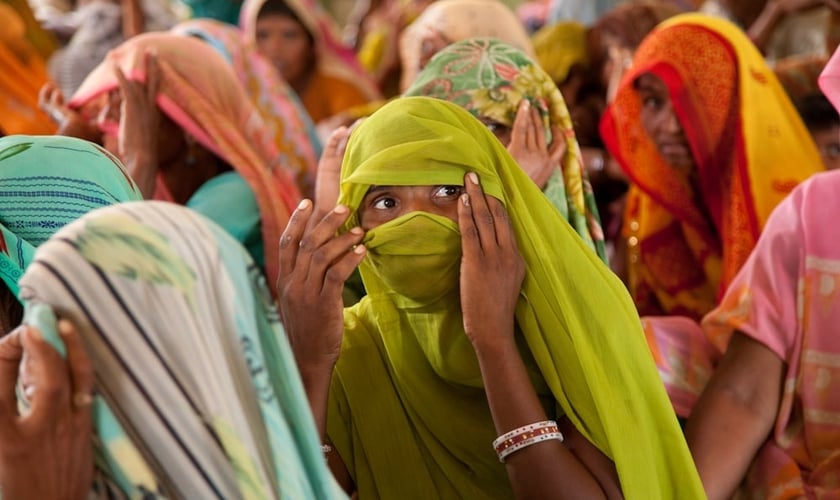 Mulheres na aldeia de Kankradara, em Rajastão, na Índia. (Foto: UN Women/Gaganjit Singh Chandok)