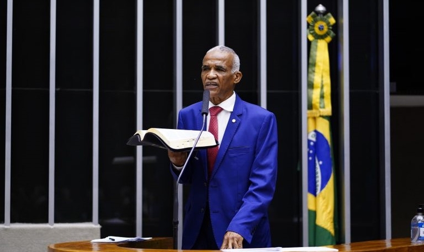 Deputado Pastor Sargento Isidório. (Foto: Pablo Valadares/Câmara dos Deputados)