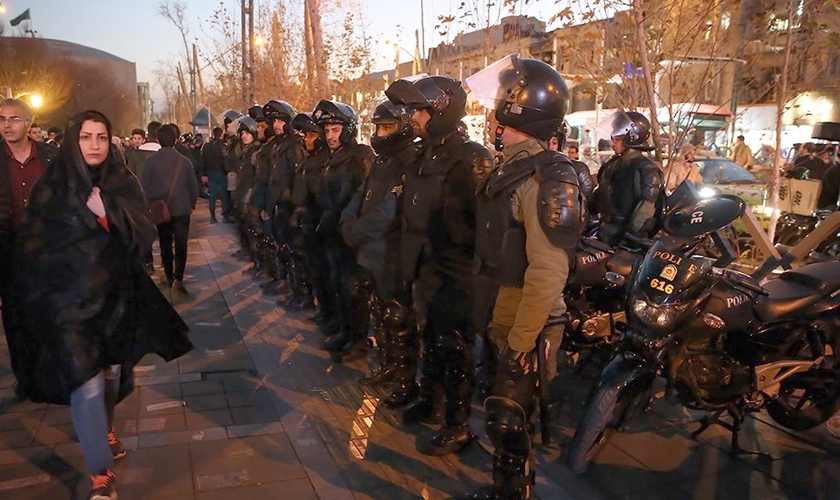 Policiais invadem casas de cristãos no Irã. (Foto representativa: Wikimedia Commons)