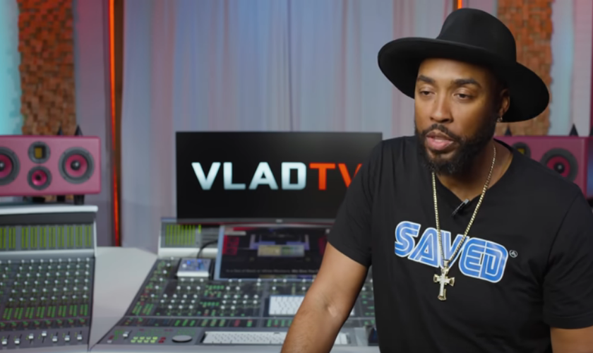 Montell Jordan fala sobre deixar o negócio da música para se tornar um pastor. (Captura de tela/YouTube/ Vlad TV)
