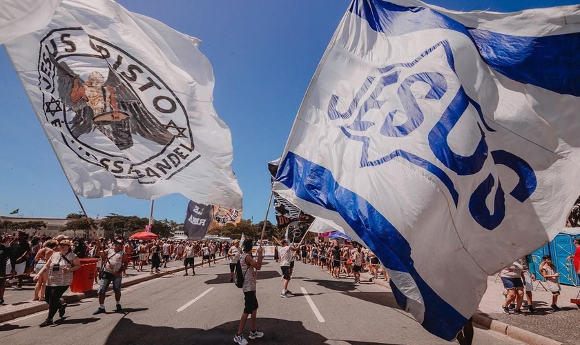 Congregações que chamaram atenção durante o período de carnaval. (Foto: Reprodução/Instagram/Bola de Neve Rio)