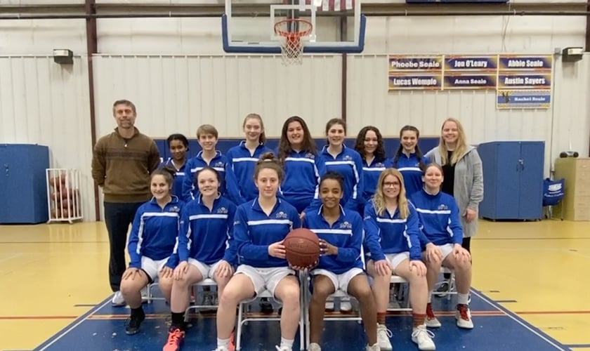 Todas as equipes esportivas da Mid Vermont Christian School foram banidas dos torneios. (Foto: Mid Vermont Christian School).