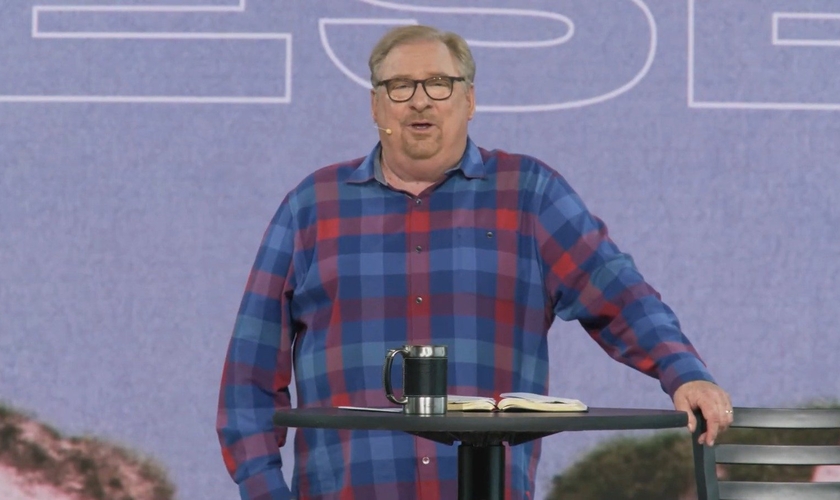 Pastor Rick Warren. (Foto: Captura de tela/YouTube Saddleback Church Berlin)