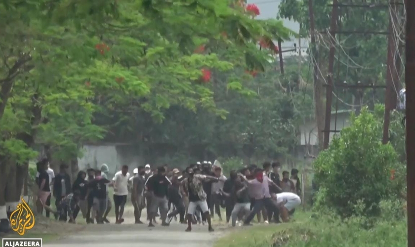 Cristãos são espancados e mortos por grupo étnico hindu. (Foto: Captura de tela/Vídeo Aljazeera)