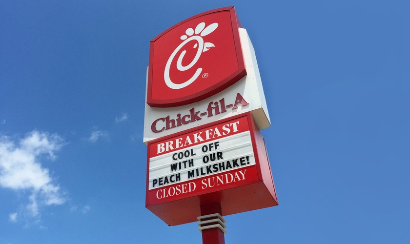 A Chick-fil-A é a maior rede de fast food especializada em sanduíches de frango. (Foto: Reprodução/Chick-Fil-A)