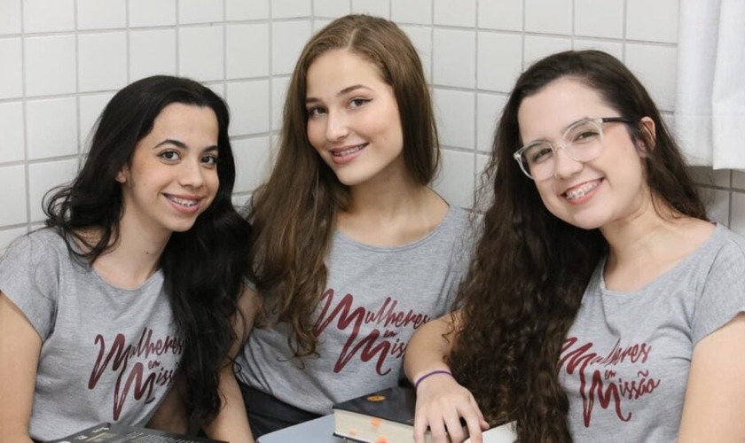 Giovanna, Rafaella e Maria Eduarda. (Foto: Reprodução/Igreja Adventista do Sétimo Dia)