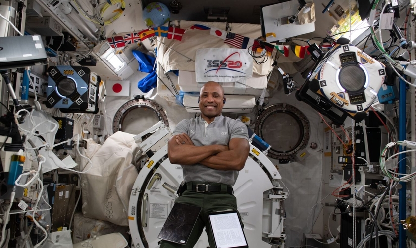 Victor Glover será o piloto da próxima viagem à Lua. (Foto: NASA).