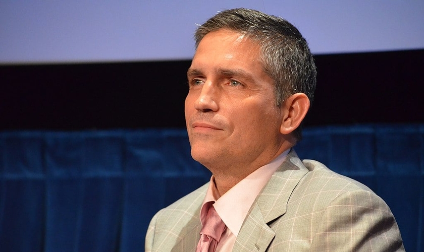 Jim Caviezel exortou os cristãos a terem mais amor ao próximo do que medo do mal. (Foto: Wikimedia Commons/Genebra).