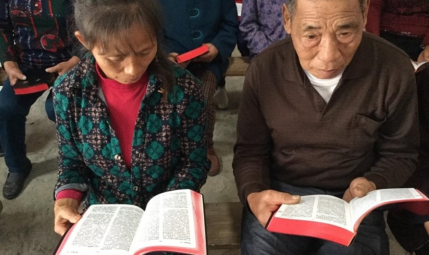 Governo chinês está adulterando a Bíblia. (Foto representativa: MNN)