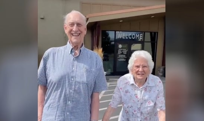 Pastor Leo e Phyllis Kaylor. (Foto: Reprodução/Craig Brown/TikTok)