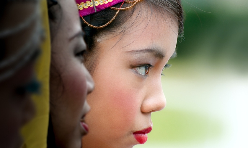 As meninas estão sendo resgatadas e apresentadas a Jesus. (Foto: Reprodução/Unsplash/Doug Swinson)