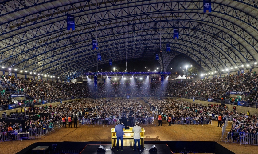 O Esperança Curitiba reuniu mais de 17 mil pessoas. (Foto: Associação Evangelística Billy Graham).