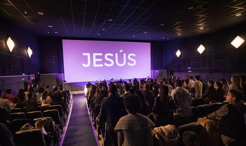 As igrejas evangélicas quase dobraram no país católico. (Foto: Facebook/Iglesia Bautista Lagoinha Madrid).