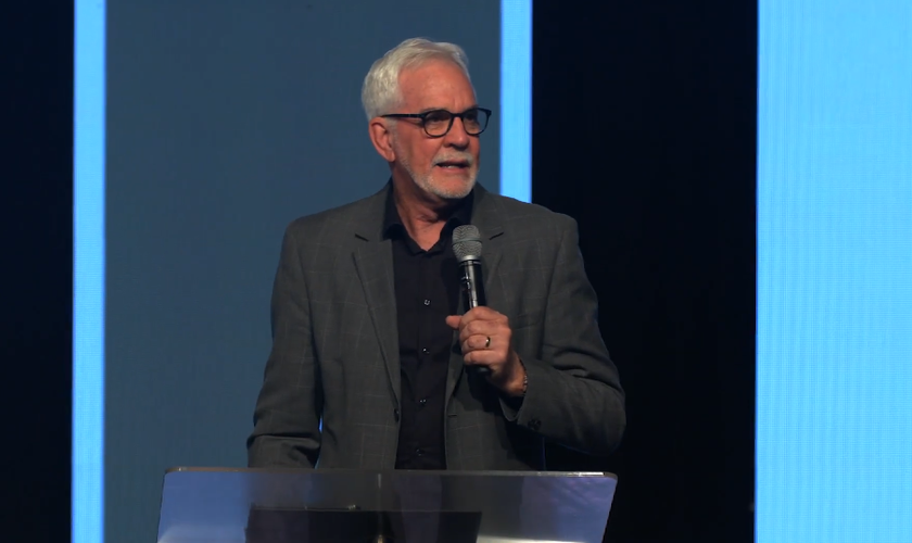 O pastor Wayne Alcorn. (Foto: Reprodução/YouTube/Hope Centre)