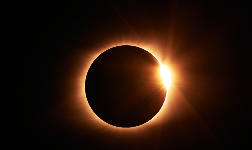 Eclipse solar anular. (Foto: Unsplash/Jongsun Lee)