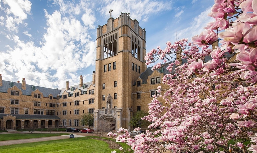 Fachada do Saint Mary's College, em Notre Dame, Indiana. (Foto: Saint Mary's College)