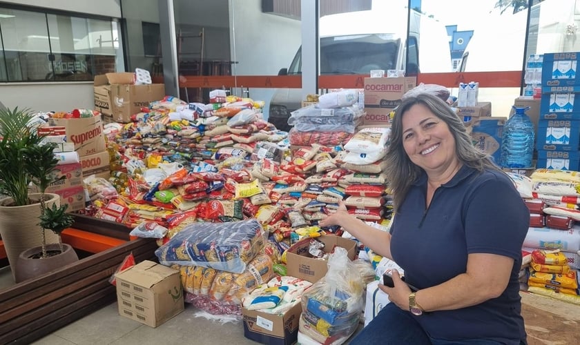 Diretora do Colégio Adventista de Blumenau, Ilieti Martinez. (Foto: Reprodução/Notícias Adventistas)