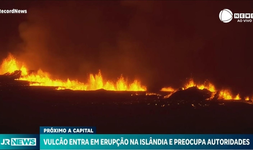 Cenas após a erupção do vulcão na Islândia. (Captura de tela: Record News)