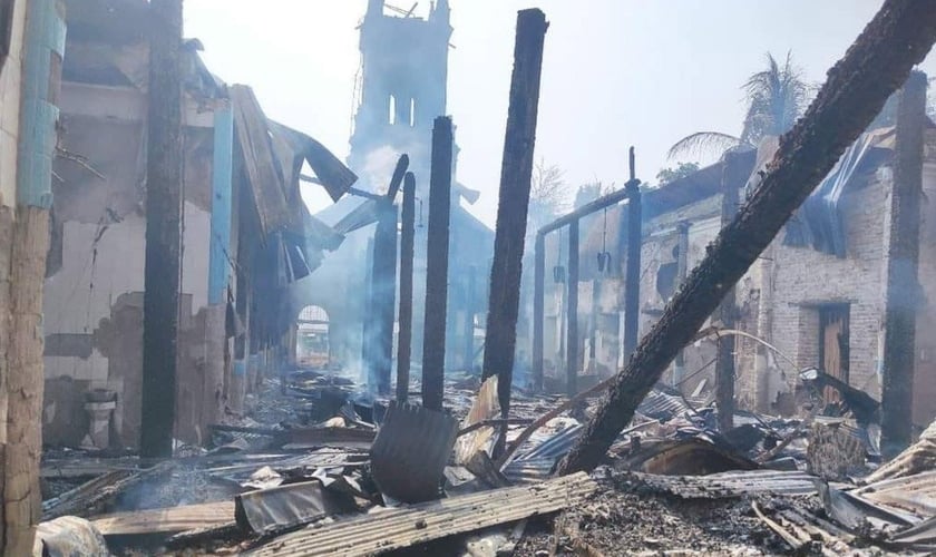 Igreja cristã destruída no vilarejo de Chan Thar, em Mianmar. (Foto: Agência ECCLESIA/AIS)