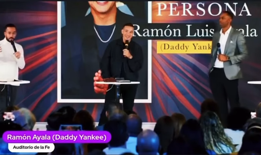 Daddy Yankee testemunha em igreja em Miami. (Captura de tela/YouTube/ Ciro Yankee)