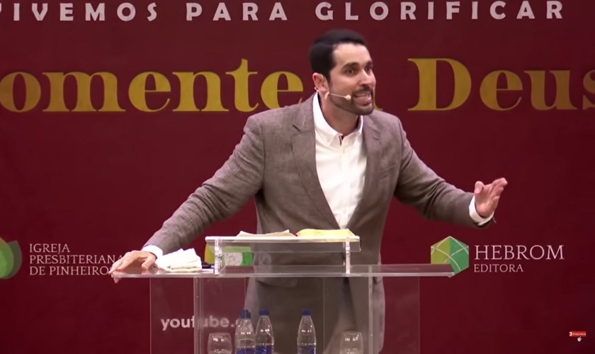 Pastor Paulo Junior. (Captura de tela: YouTube/Paulo Junior Oficial)