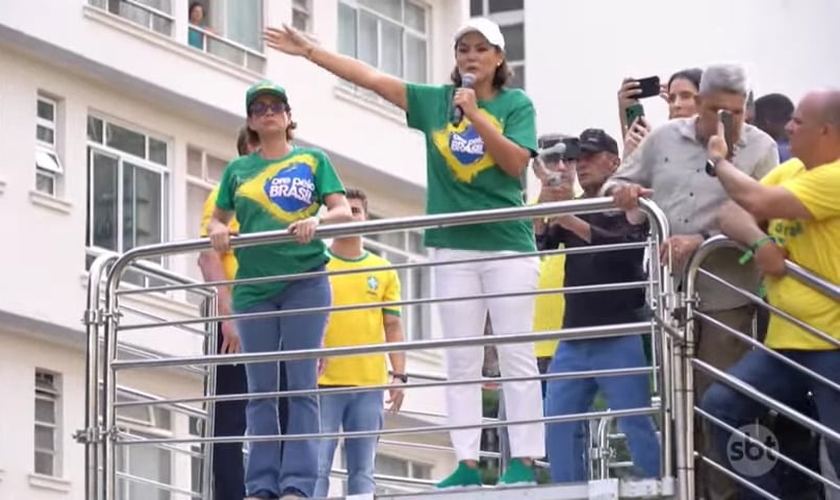 Michelle Bolsonaro discursa durante ato na Avenida Paulista, em 25 de fevereiro de 2024. (Captura de tela/YouTube/SBT)