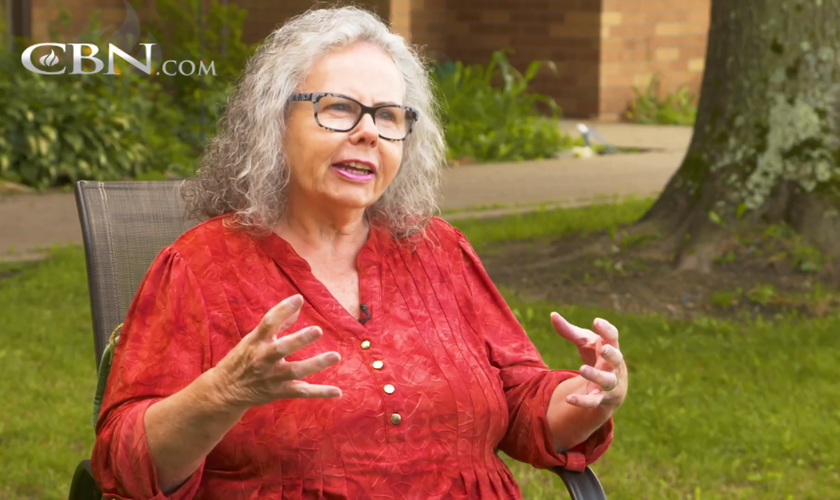 Jeane Jeffery foi curada por Deus. (Foto: Reprodução/CBN News).