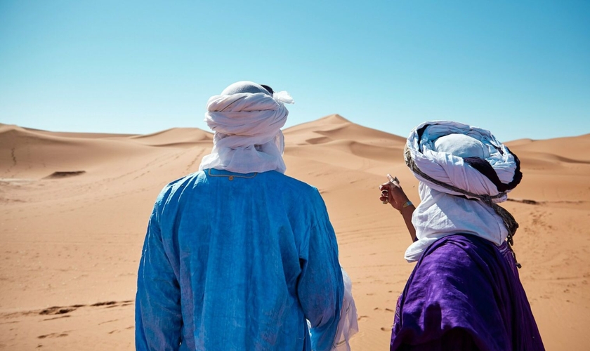 Muçulmanos no Oriente Médio. (Foto: Reprodução/Unsplash/Fabien Bazanegue)