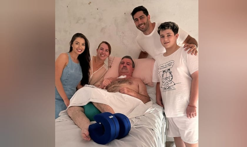 Jonathan Nemer visitou João Héber e sua família. (Foto: Instagram/Jonathan Nemer).