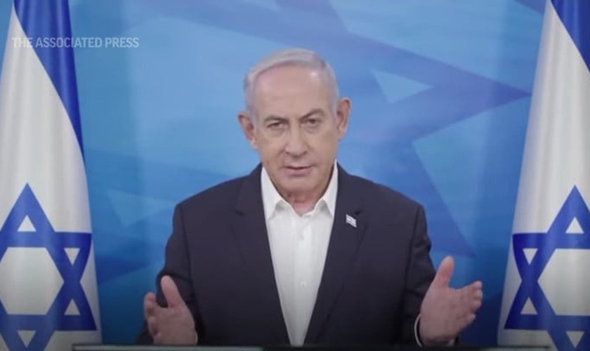 O primeiro-ministro de Israel, Benjamin Netanyahu declarou: “Quem nos prejudicar, nós os prejudicaremos”. (Captura de tela/YouTube/AP)