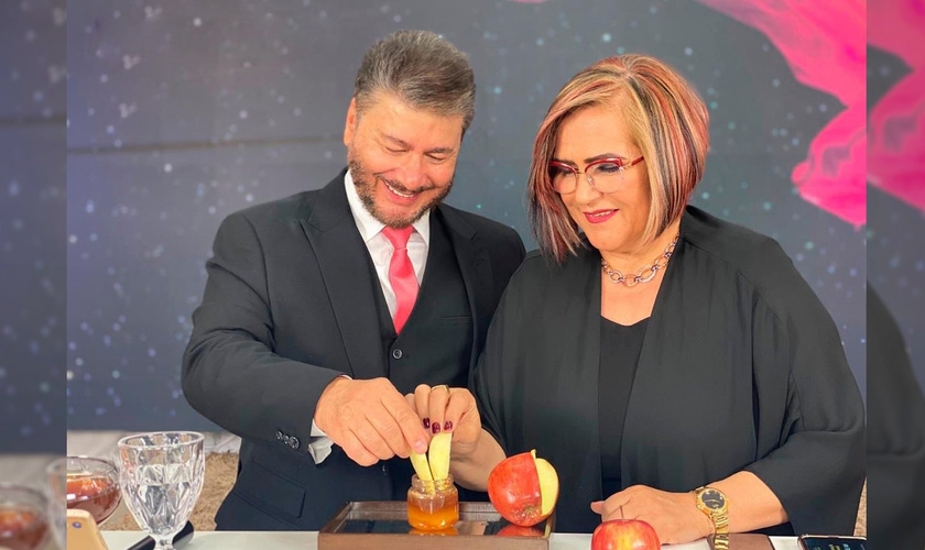 Pastor Joel Engel e sua esposa, Mara Engel. (Foto: Ministério Engel)