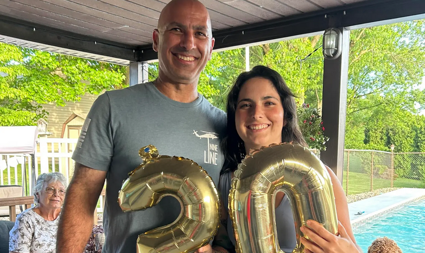 Corey Comperatore, de 50 anos, e sua filha Allyson. (Foto: Facebook/Allyson Comperatore)