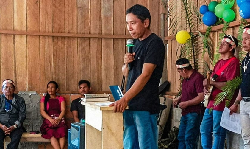 Cristãos na Amazônia. (Foto: Reprodução/Christian Aid Mission)