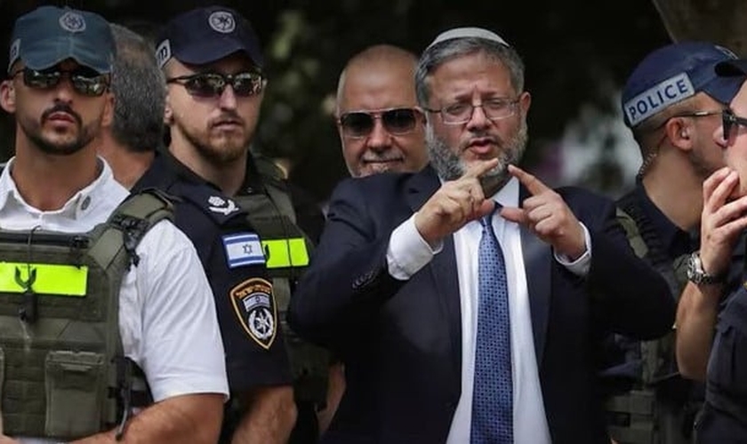 Ben Gvir, ministro da Segurança Nacional de Israel, liderou o movimento no Monte do Templo. (Captura de tela/YouTube/Mirror Now)